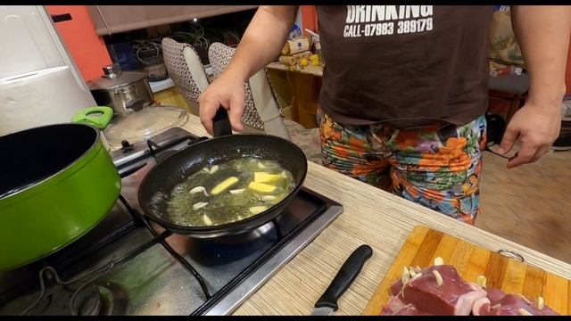Pīles krūtiņa saldā krējuma mērcē! Duck breast in sour cream sauce! Утиная грудка в сметанном соусе смотреть онлайн