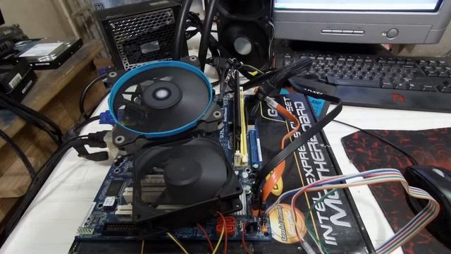 Un poco de Overclocking con Chipset G31 смотреть онлайн