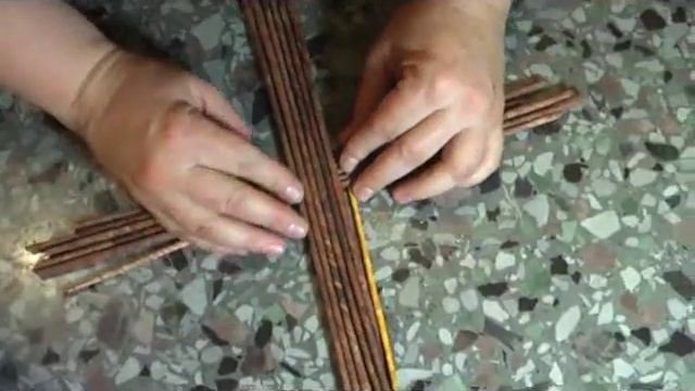 ▬►Плетение из газет круглого дна. Часть 2. Promo смотреть онлайн