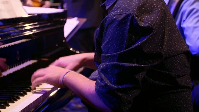 For you consideration - GRAMMYs: Romero Lubambo & Rafael Piccolotto Chamber Orchestra смотреть онлайн