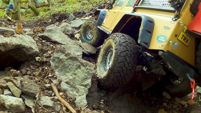 World Best Traxxas TRX4 Defender d110 Camel Trophy climbs the 300 meter peak RC Family ADVENTURE смотреть онлайн