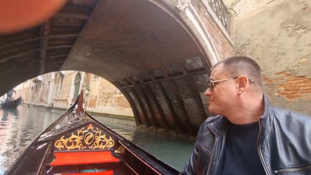 Венеция, 8 марта 2023 - наши гондолы самые гондольные в свете! ))) смотреть онлайн