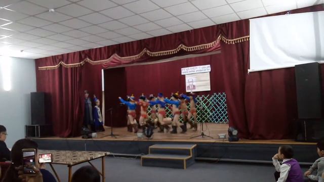 Чыргаландинская школа, 2 класс. Сценическая постановка посвящённая 110 летию Иргит Б. У. смотреть онлайн