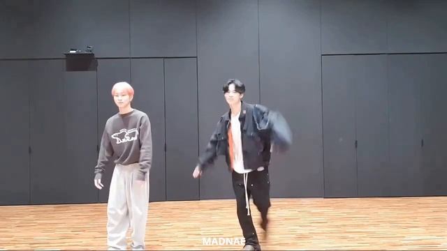 NIKI & JUNGWON 'MIX&MAX' (Bleeding Darkness) DANCE JAM 20220521