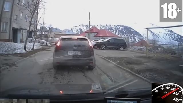 НЕ НА ТОГО НАРВАЛИСЬ 7 смотреть онлайн