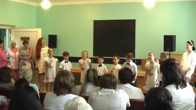 Студия эстрадного конферанса "Осторожно - дети!" смотреть онлайн