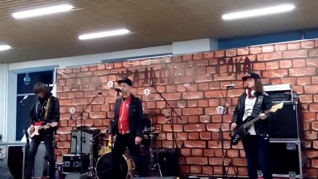 Коля ROTOFF и Ансамбль Уральской Грусти - Закодируйся Колян смотреть онлайн