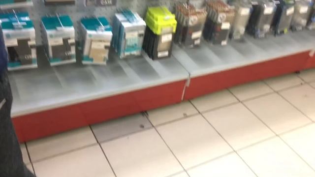 Необразованные охранники и полиция , магазин 'Фокстрот' в Пирамиде на Позняках , Киев смотреть онлайн