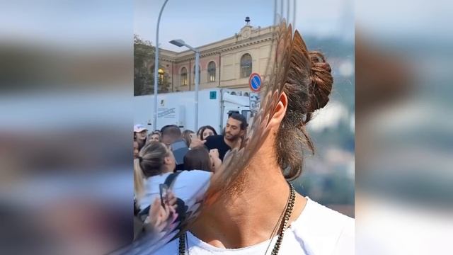 Can Yaman hizo lo que se esperaba de él. ¿Regresará a su país...? смотреть онлайн