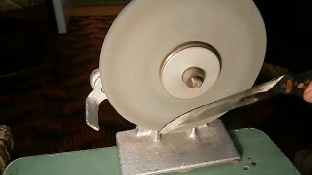 Заточка ножа на ручном точиле РТ 16 смотреть онлайн