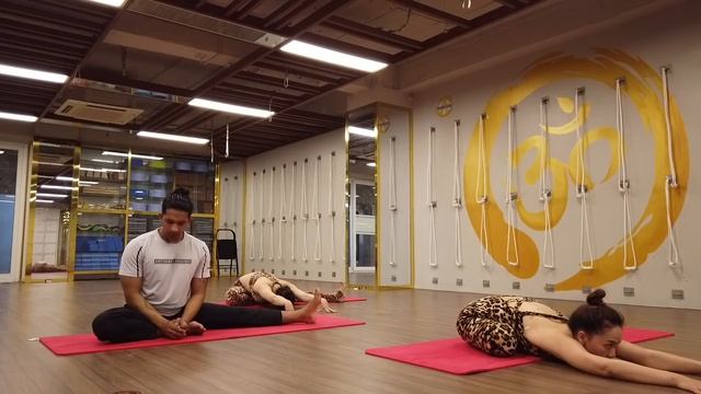 Full 1 Hour Yoga Flow For Beginner - Yoga At Home | Yograja Tập Yoga | Yoga Vietnam