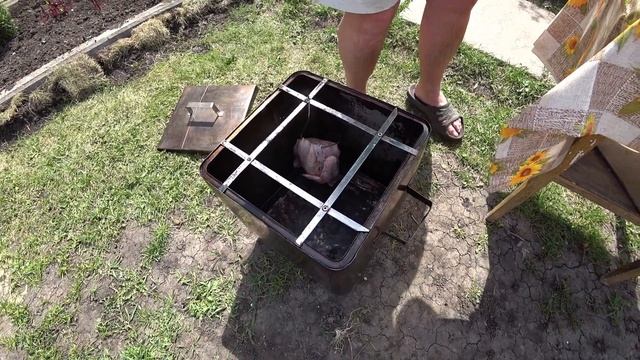 У ЛЕНЫ ДР Коптим КУРИЦУ, САЛО, ЖАРИМ ШАШЛЫК. смотреть онлайн