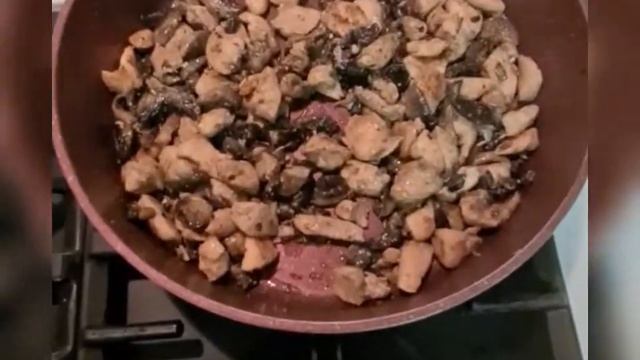 Подлива из курицы с грибами!! смотреть онлайн