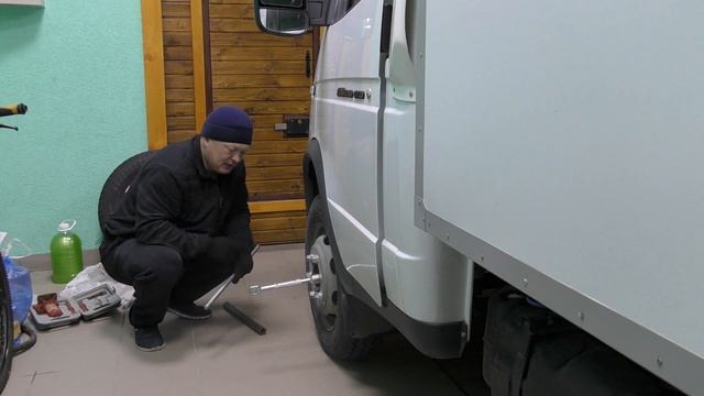 Газель - установка зимних шипованных шин и усиленных дисков. смотреть онлайн