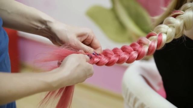 Обучение плетению! Урок №7! Две объемные косы с канекалоном смотреть онлайн