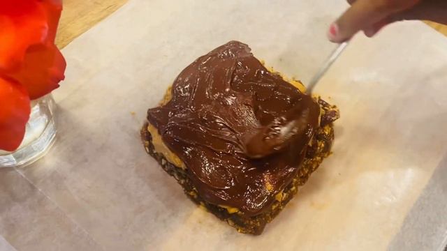 Mini Snicker Bar - Gluten Free and Sugar Free rich in protein - Munchkin fun time смотреть онлайн