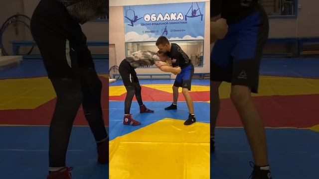 Крутой приём! / (сохраняй и отрабатывай на тренировки) смотреть онлайн