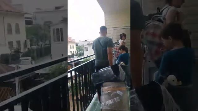 Адлер Заезд на ул Мира в гостевой Дом "Акула". Гости с Петропавловска. Забронировать: 89182070046 смотреть онлайн