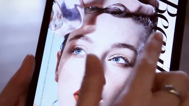 FASHION Magazine Launches New Interactive iPad Edition смотреть онлайн