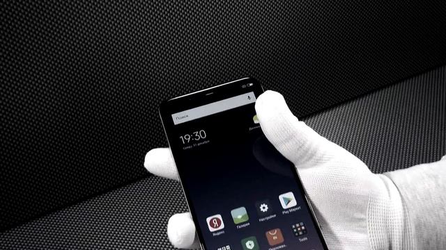 Xiaomi Mi 8 - самый доступный флагман смотреть онлайн