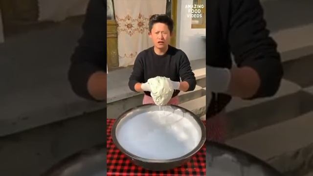 СУМАСШЕДШИЙ КИТАЕЦ ГОТОВИТ НЕОБЫЧНОЕ БЛЮДО ? смотреть онлайн