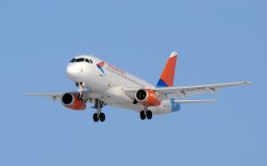 Сборка модели авиалайнера Sukhoi Superjet 100 , масштаб 1:144