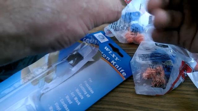 Беруши 10 шт и нож-лезвие с AliExpress. смотреть онлайн