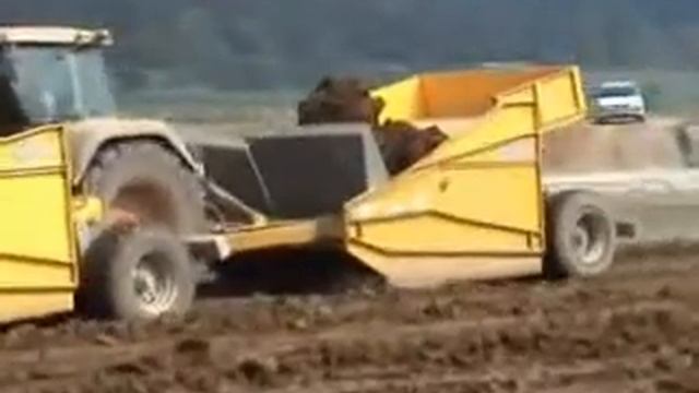 Scraper Разравнивание,перемещение грунта