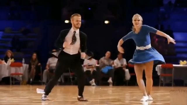 Зажигательные танцы. смотреть онлайн