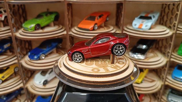 Alfa Romeo 8C Competizione смотреть онлайн