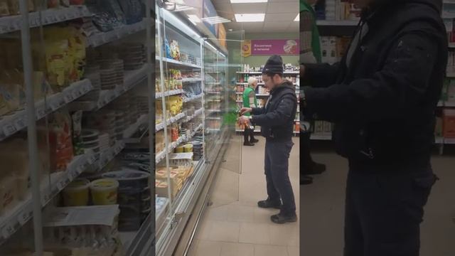 Проверка регулировки стеклянных дверей холодильных пристенков ( горок) фирмы DRANDFORD смотреть онлайн