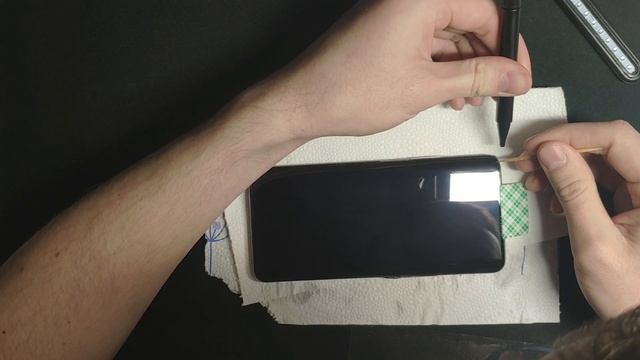 Как наклеить защитное стекло с УФ клеем на Oneplus 7 Pro или другой смартфон смотреть онлайн