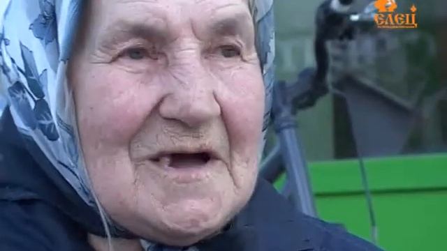 Георгиевскую ленту из рук волонтеров Ельчане принимали с благодарностью смотреть онлайн