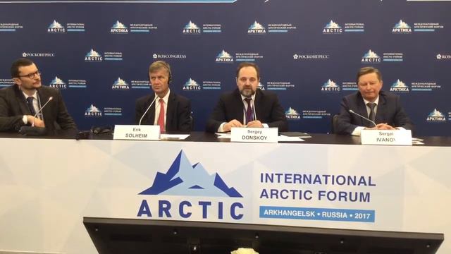 Брифинг Сергея Иванова, Сергея Донского и Эрика Солхейма на Арктическом форуме, Архангельск, 30.3.1 смотреть онлайн