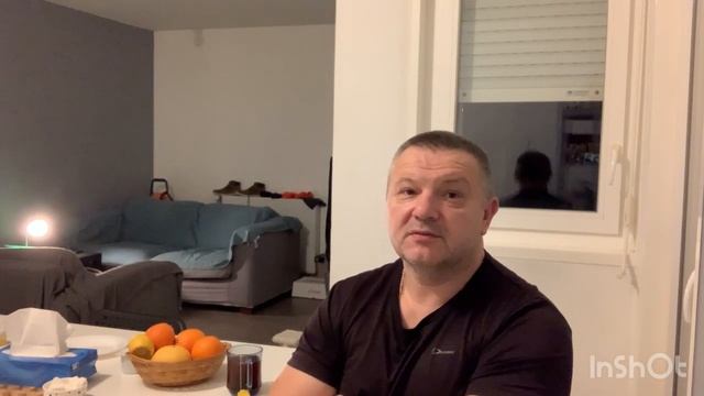 Тренировка жима лёжа в 53 года фоне потери веса на запахе . Урезал ПМ обьем… смотреть онлайн