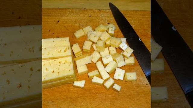 фаршированные куриные окорочка без косточки. смотреть онлайн