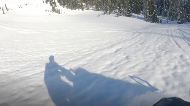 Skidoo 850, Short day on the mountain with Powderfreaks and Arctic Cat Turbo смотреть онлайн