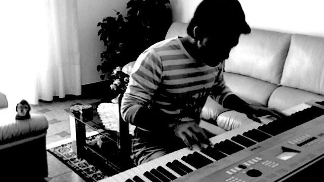 Living on my own (Freddie Mercury) - piano cover смотреть онлайн