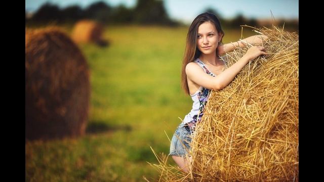 Наша лодка счастья тонет - музыка и красивые девушки