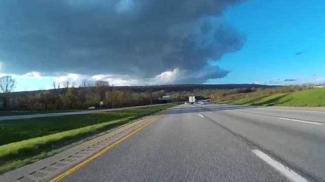 Yamaha R3 on I-81 Avg 75 mph with Robert Miles music Children April 20, 2019 смотреть онлайн