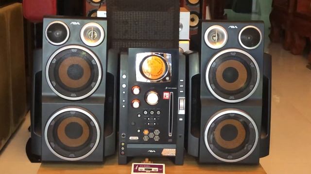 AIWA CZ-BK1 Power 135 Watt.Manufactured under license from BBE sound,Inc. смотреть онлайн