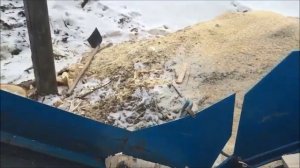 Дровокольная линия в работе