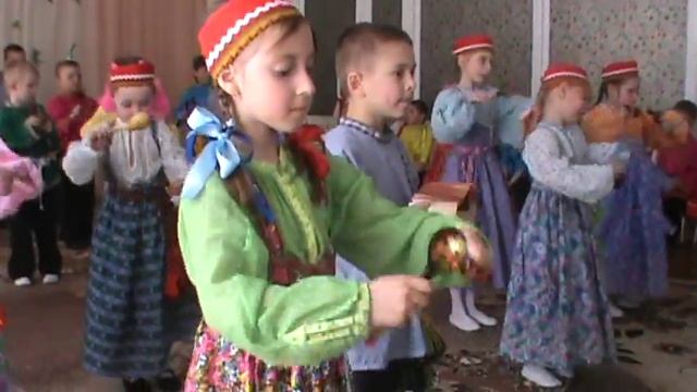 "Ах вы, сени" - исполняют дети МДОУ № 20 "Веснушки" смотреть онлайн