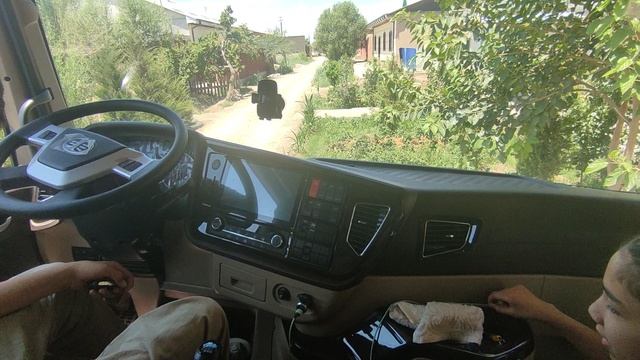 Сколько детей вмещает кабина Фуры? смотреть онлайн
