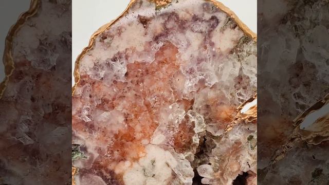 PINK AMETHYST FROM URUGUAY COATED IN COPPER смотреть онлайн
