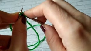 КРУГЛЫЙ ШНУР СПИЦАМИ НА 3/4/5 ПЕТЛЯХ. ЗАВЯЗКИ ДЛЯ ШАПКИ, ПИНЕТОК, КРОССОВО СПИЦАМИ