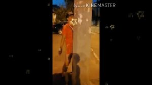 Проиграл спор-пришлось танцевать.