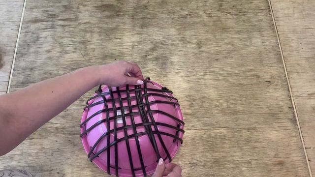 КОРЗИНА СО СПЛОШНЫМ ДНОМ смотреть онлайн