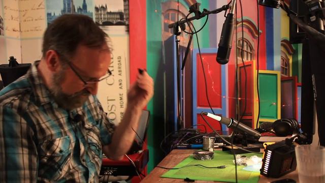 DIY Lavalier Microphone | Unboxing Parts | Will it Improve the Alvoxcon UHF Wireless System? смотреть онлайн