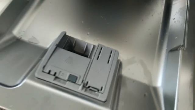 ПЕРВЫЙ ЗАПУСК посудомоечной машины BOSCH SPV 43M20 смотреть онлайн